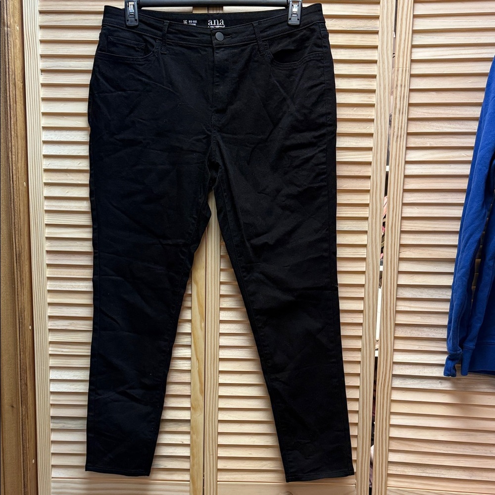 a.n.a Black Mid-Rise Jeggings